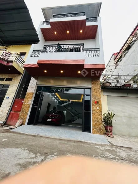 Nhả 3 tầng đẹp phường hoàng văn thụ cũ , ngay sau sthi lan chi