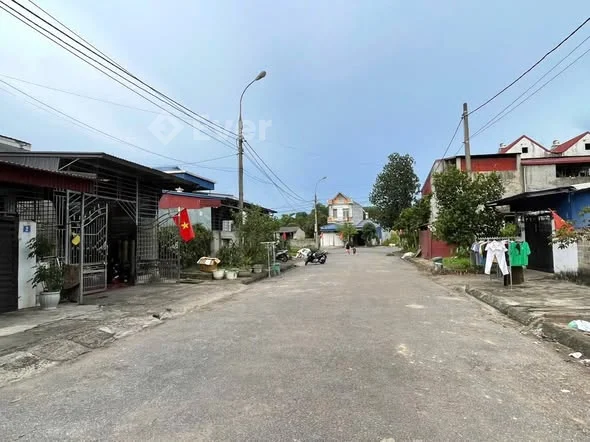 13. BÁN 2 LÔ LIỀN KỀ THUỘC TĐC TÍCH LƯƠNG NGAY SAU TRƯỜNG ĐH CÔNG NGHIỆP - Diện tích: 250m2, mặt tiề