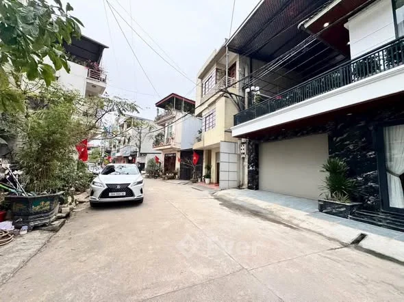 SIÊU VIPP chủ gửi bán căn biệt thự phường Phan Đình Phùng gần hồ Hoàng Ngân. Diện tích: 150m. Mặt