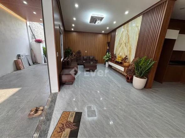 BÁN NHÀ LƯƠNG THẾ VINH — EM BÁN CĂN NHÀ CÓ SẴN 5 PHÒNG TRỌ