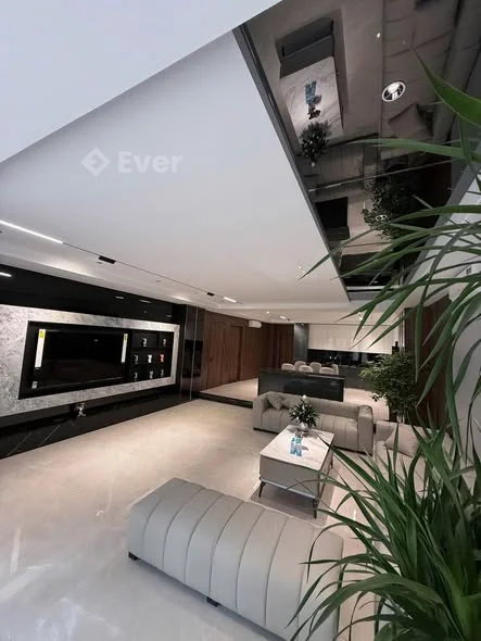 NHÀ MÁI THÁI 2 TẦNG - trung tâm lõi P. Phan Đình Phùng - gần hồ Hoàng Ngân