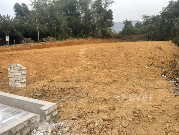 Bán đất tặng nhà ( đất chính chủ )Địa chỉ: xã An Khánh ( các cổng uỷ ban, công an, trạm y tế )