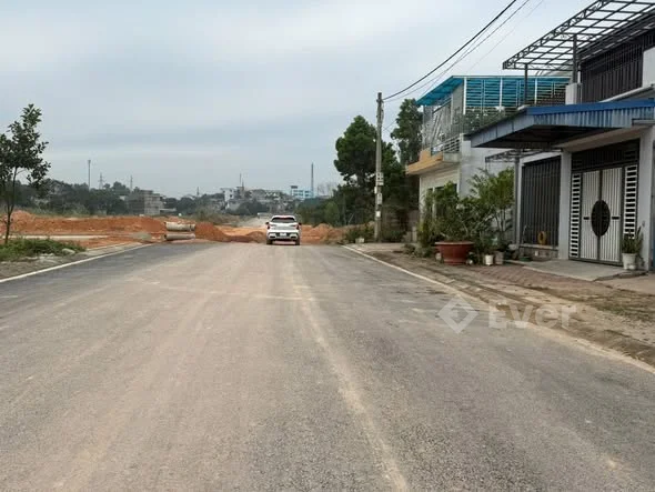 BÁN LÔ TRỤC CHÍNH 61m GẦN QUẢNG TRƯỜNG GO