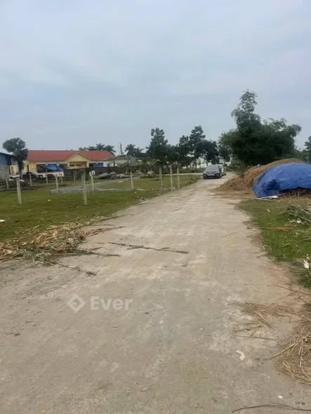 BÁN 300m² – THỊNH ĐỨC Vị trí: Trung tâm xã Thịnh Đức, khu dân cư đông đúc, sát đường lớn