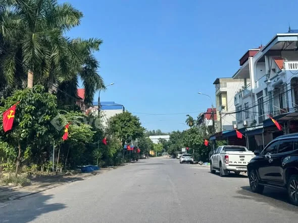 Lô Đất Biệt Thự KDC Hồ Gia Sàng .Gần Uỷ Ban.Hiếm Người Bán -Diện tích 144m2