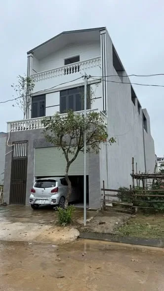 - Chính chủ bán nhà 2,5 ngay khu đô thị nam vĩnh yên- Diện tích 100,8m2