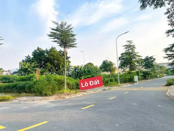 Duy Nhất 1 lô đẹp nhất tại KĐT Đè Lót Giá 3tyxx. Diện tích: 100m