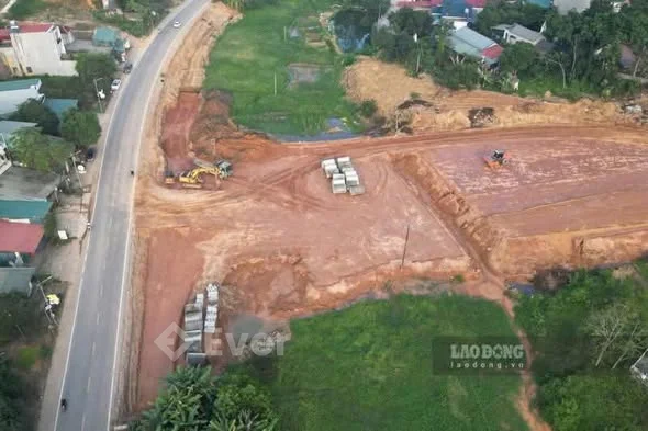 Bán ô đất tiềm năng đối diện Cổng Cụm Công nghiệp Phú Hộ ( băng 2 Quốc Lộ 2 )