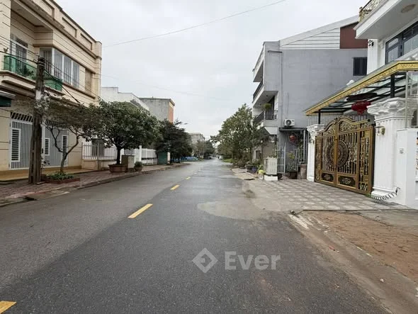 Đất hạ tầng 2 bên đường Vũ Thê Lang - Thanh MiếuBăng 2 VTL - hiệu thuốc trường giang đi vào 500m