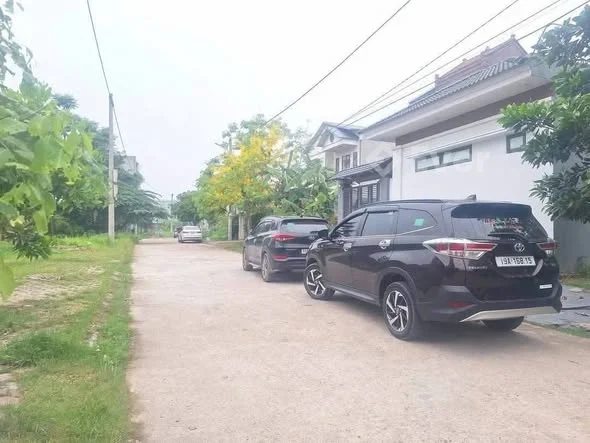 Khu 14 ( đồi măng ), Thanh MiếuDiện tích : 90m2 (5x18), hướng Tây Nam