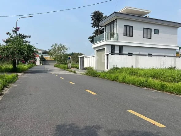 Em bán đất vị trí băng 2 khu hạ tầng Vũ Thê Lang, băng sau lưng nhà thuốc Trường Giang 3