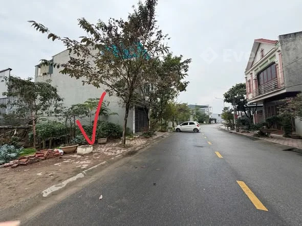 Bán đất hạ tầng 2 bên đường Vũ Thê Lang - Thanh Miếu