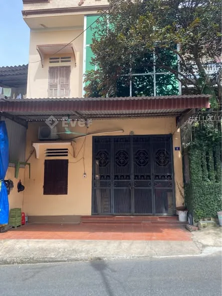 Bán nhà đất khu 3 lăng Cẩm Hướng : TN Dt : 125m2 mặt 6m ( 100% thổ cư )