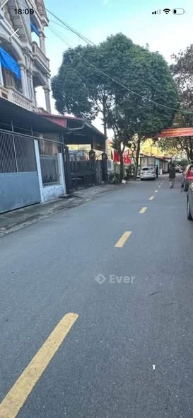 Bán nhà đất khu 3 lăng Cẩm Hướng : TN Dt : 125m2 mặt 6m ( 100% thổ cư )