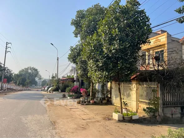 Bán lô đất sẵn nhà tại thôn 6 Kim Long, Tam Dương