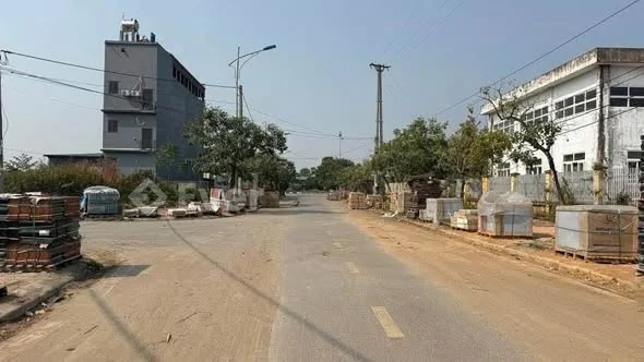 Em bán lô đất băng ngang Đất đấu giá Bảo Phác Hợp Châu Tam Đảo Diện tích: 152 m², mặt tiền 7,5m