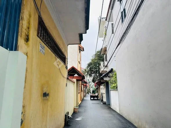 Chính chủ bán đất Tân Hồng Từ Sơn giá chỉ nhỉnh 2 tỷ Diện tích: 40,2 m2 Mặt tiền 6,5m Lô đất vuông