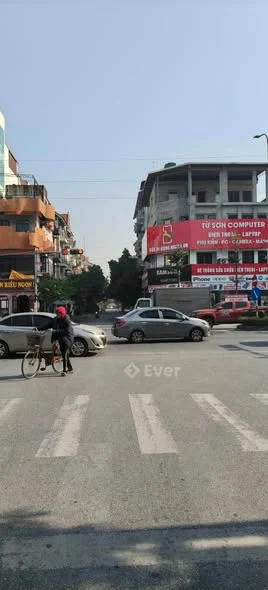 Chính chủ bán căn nhà thô 3 tầng Vip PHÚ ĐIỀN _ BẮC TỪ SƠN. KINH DOANH BẤP CHẤP.