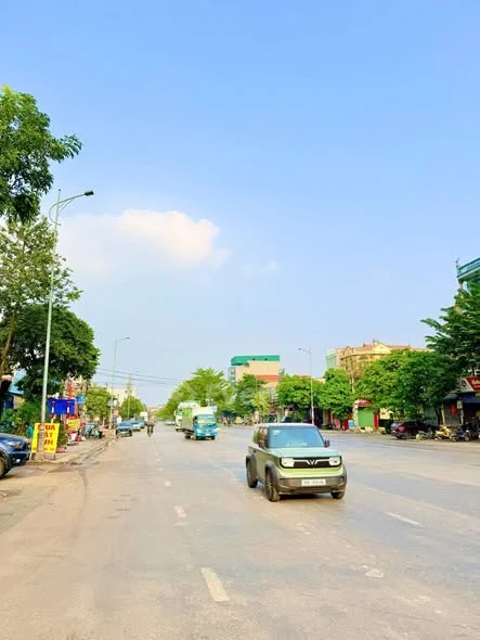 Bán nhà 5 tầng Xuân Ổ mặt đường ql1a cũ kinh doanh thoải máiDiện tích: 88m