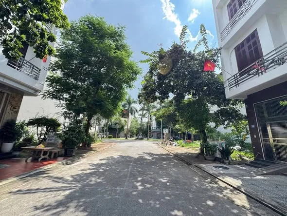 Bán lô đất đẹp không lỗi đường Nguyễn Tự Cường - YNA - P. Kinh Bắc - Bắc Ninh