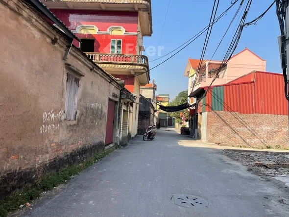 Vĩnh Thọ – Phù Khê – Bắc Ninh Diện tích: 63,5m² Đường 2 ô tô tránh nhau thoải mái Sổ đang tác