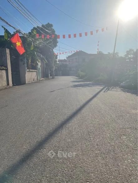 Chủ cần tiền cắt lỗ .bán 1 lô đất siêu phẩm tạiLàng nghề Xuân lai. Gia bình .bắc ninh