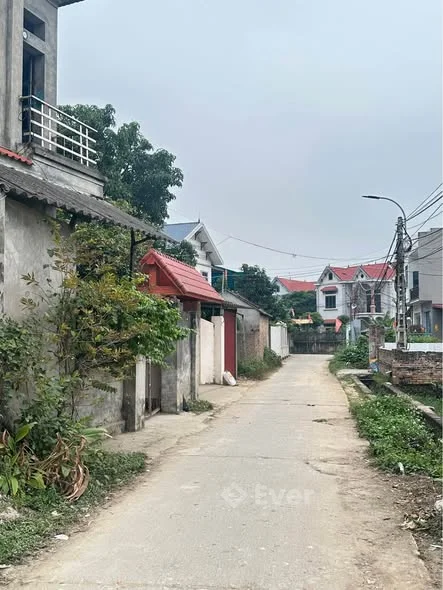 Chính chủ cần bán lô đất tại Quế Võ- Tự Lạn- bắc giangDiện tích 160 m2 Full xây dựngMặt tiền 8 m