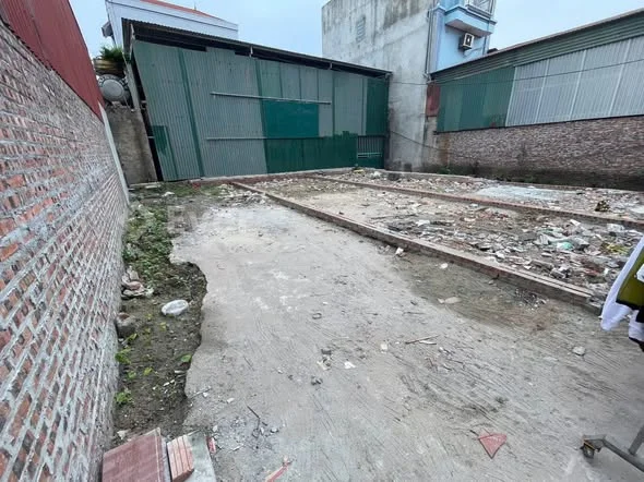 VĨNH THỌ - HƯƠNG MẠC - TỪ SƠN - BẮC NINH •Diện tích: 47,4m2 •Đường: 2 ô tô tránh nhau thoải mái