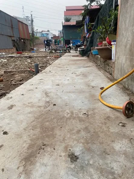 Kim Thiều – Phù Khê – Bắc Ninh Diện tích: 40,1m² Ngõ xe 3 gác, 30m ra đường ô tô bé