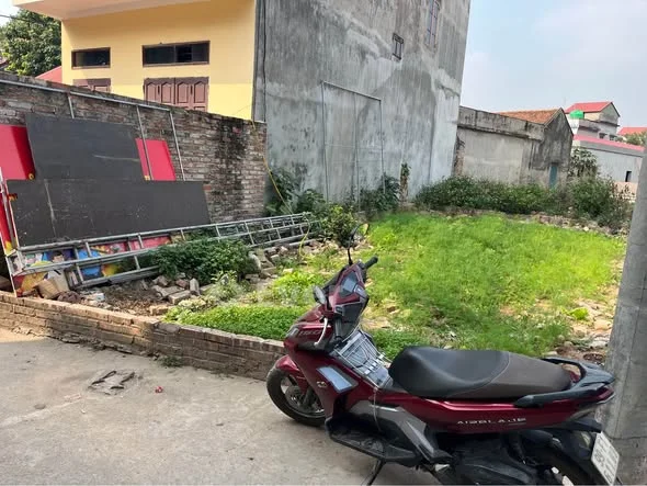 Bán đất Thổ Cư Hồ, Phường Thuận Thành, Bắc Ninh.Diện tích: 66 m2.Mặt tiền: 5 m