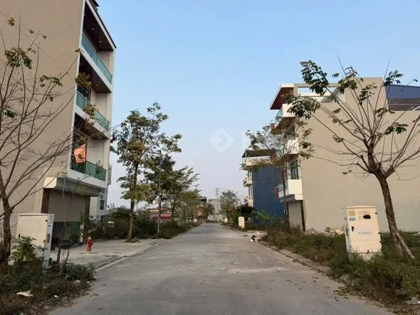 ĐẤT TRỤC CHÍNH – GIÁ CỰC TỐT BÍCH ĐỘNG Trục chính Nguyễn Thế Nho