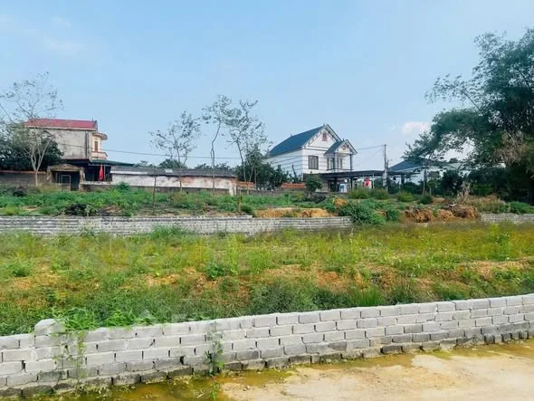 Đất giáp thị trấn Thắng- Hiệp Hoà- BG cũ. Diện tích 140m2 với mt hơn 13m vuông