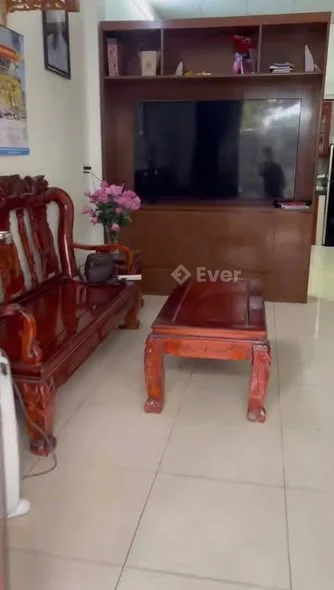 Bán nhà C4 - Đại Phúc - Bắc Ninh Đường xe máy, cách chợ 500m.