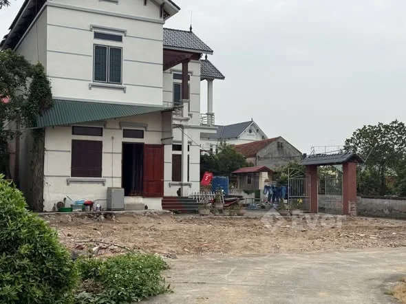 - Chính chủ cần bán lô đất đẹp không tì vết. - Tại thôn - Phú Dư- Gia Bình - Bắc Ninh