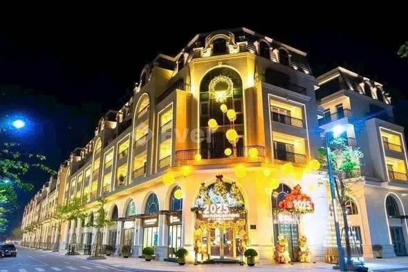 Chỉ với 900tr Sở hữu căn chung cư Luxury đẳng cấp 6 sao, Vip nhất, đẹp nhất tại ngã 6 P. Bắc Giang