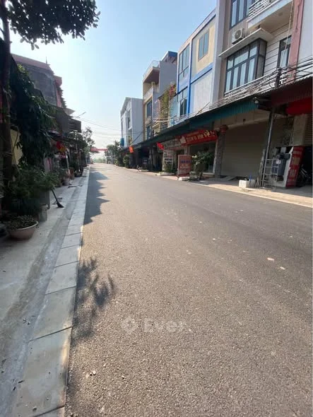 MẶT PHỐ Ô TÔ TRÁNH – KINH DOANH ĐỈNH – SÁT SAMSUNG YÊN PHONG