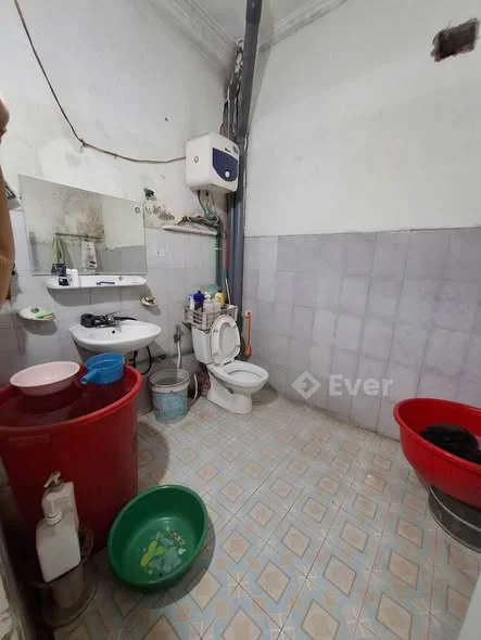 Em bán đất tặng Nhà 3 tầng , trục chính Quốc lộMặt Lý Thường Kiệt