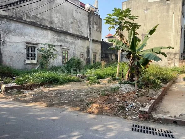 KP Me – Phù Khê – Từ Sơn – Bắc Ninh Diện tích: 110,2m² Đường: Ô tô vào tận đất