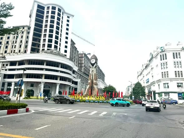 SIÊU HÓT ĐẤT MẶT PHỐ TRẦN PHÚ, TỪ SƠN: 100m2 và 70m2Gia đình cần bán đất - Thỏa thuận - 100m²