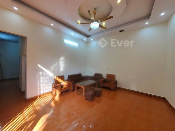 Bán đất 60m2 tặng nhà C4 làn 2 Trần Hưng Đạo, cách chợ khu 1 đại phúc TPBN 200mMặt 10.8m