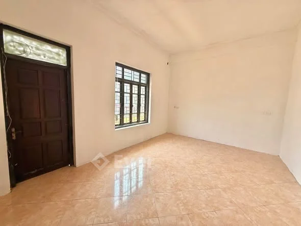 Bán nhà 3 tầng làn 2 Đấu Mã đường 2 ô tô như ảnh ngay cổng trường họcDT 65m2