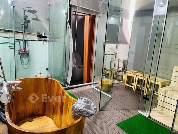 Đứa e gửi bán nhà 2 tầng,làn 2 Nguyễn Gia Thiều Diện tích 75m2,mặt 5m. - Thỏa thuận - 75m²