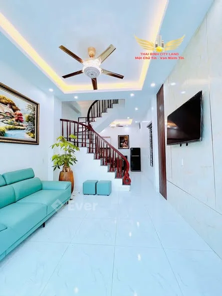 NHÀ ĐẸP 3 TẦNG LÔ GÓC TRẦN LÃM SẴN NỘI THẤT CƠ BẢN #𝐕𝐢̣ 𝐓𝐫𝐢́ : Tổ 16 p Trần Lãm