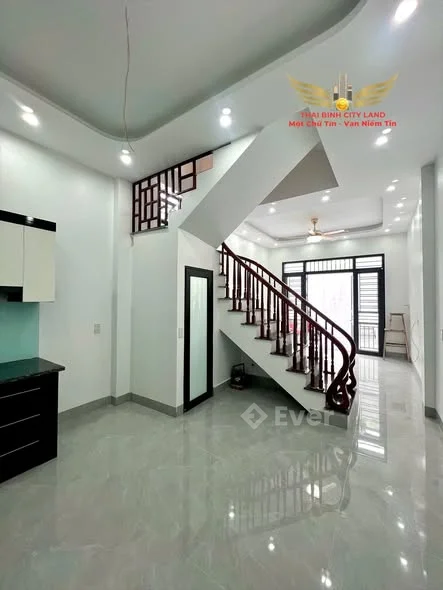 NHÀ ĐẸP SÁT KHU ĐÔ THỊ 379 QUANG TRUNG Ô TÔ ĐỖ GẦN NHÀ MIỄN PHÍ - Thỏa thuận - 40m²