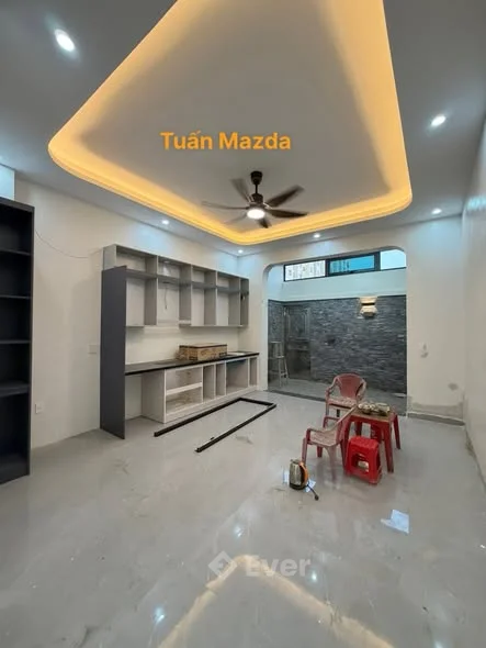 KÝ GỬI - ĐỊNH GIÁ - MUA BÁN BĐS Bán nhà 4 tầng kđt Vũ Phúc có hố chờ thang máy Diện tích: ~80m