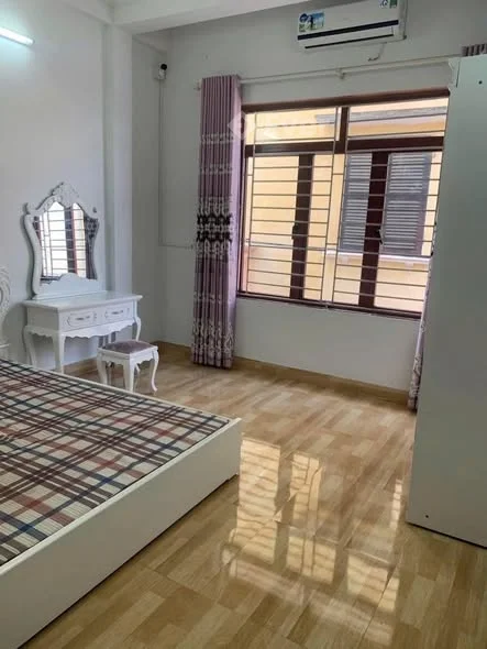 Em chào bán ngôi nhà 4 tầng toạ lạc phường Quang Trung , Tp Thái Bình - Thỏa thuận - 100m²