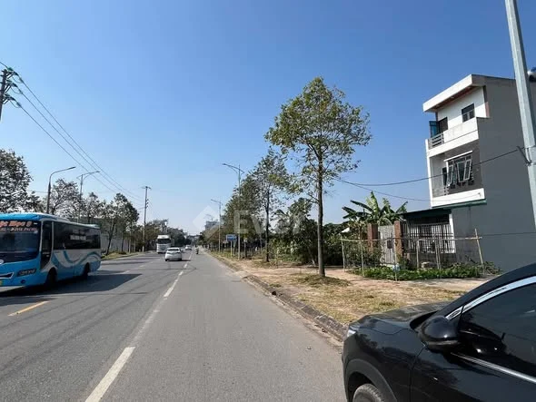 Hàng hiếm tại Quốc lộ 37B TT kiến xương Trục kiến xương tiền hải