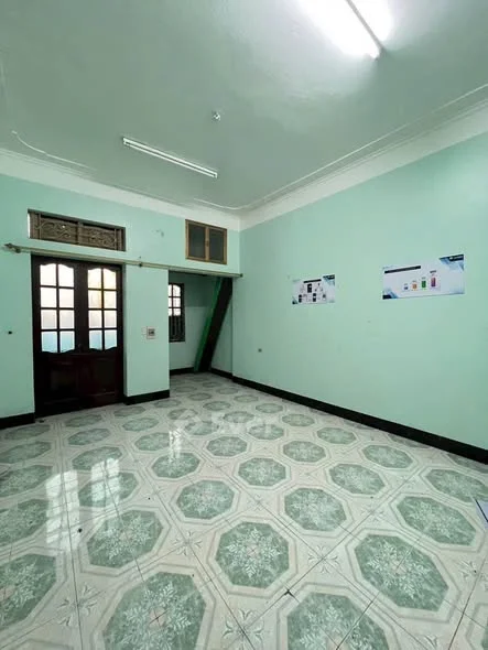 Bán căn góc 3 tầng phố Lý Bôn
Diện tích: 62m
Đối diện chợ Tiền Phong cự kỳ sầm uất, đoạn k có giải