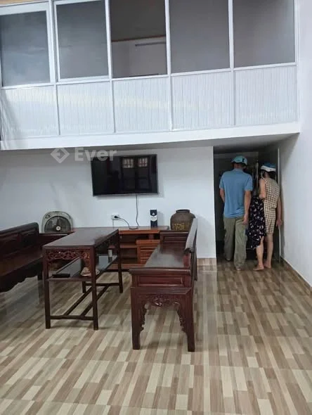 chủ nhà chuyển đổi cần bán căn nhà ngõ thẳng tắp ra đường Nguyễn Đình Chính,Kỳ Bá tp