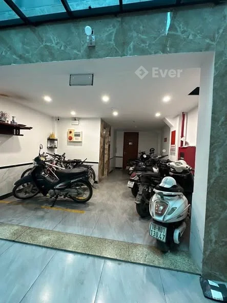 BẠCH MAI -  CCMN TỔNG 11 PHÒNG - CHO BÊN THỨ 3 THẦU 50TR/THÁNG- ĐẦY ĐỦ PCCC - 11 tỷ - 49m²